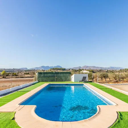 Olivos Villa *